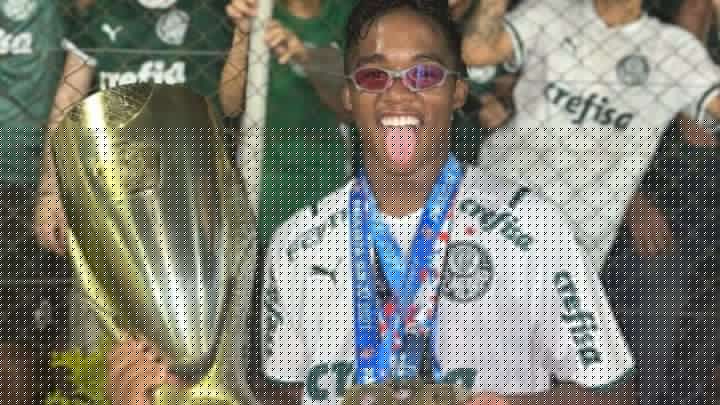 Barcelona y Real Madrid apuntan a Endrick se convierte en el rostro de cadena de clínicas dentales brasileñas