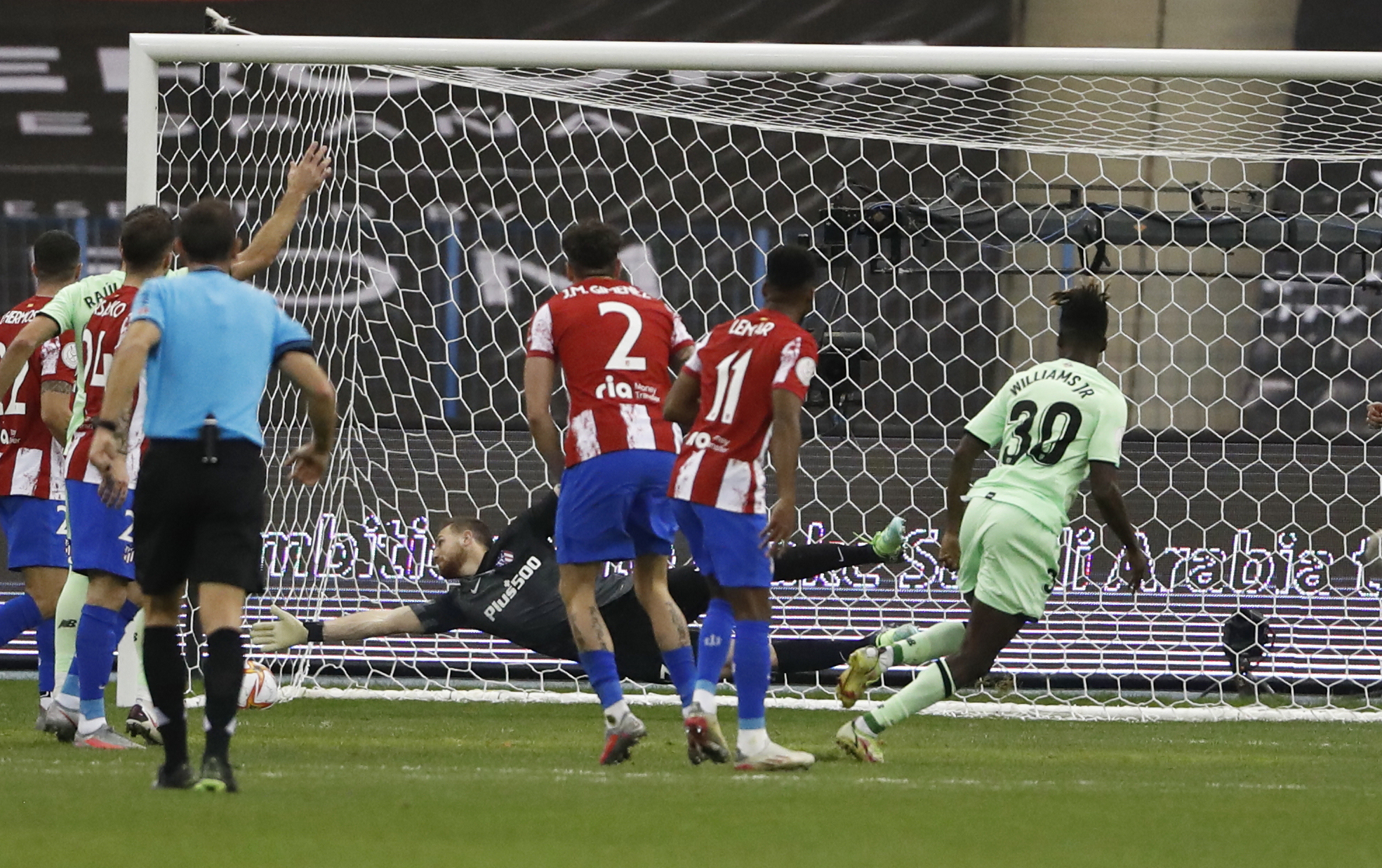 El Athletic Club evita el derbi madrileño en la final de la Supercopa de España
