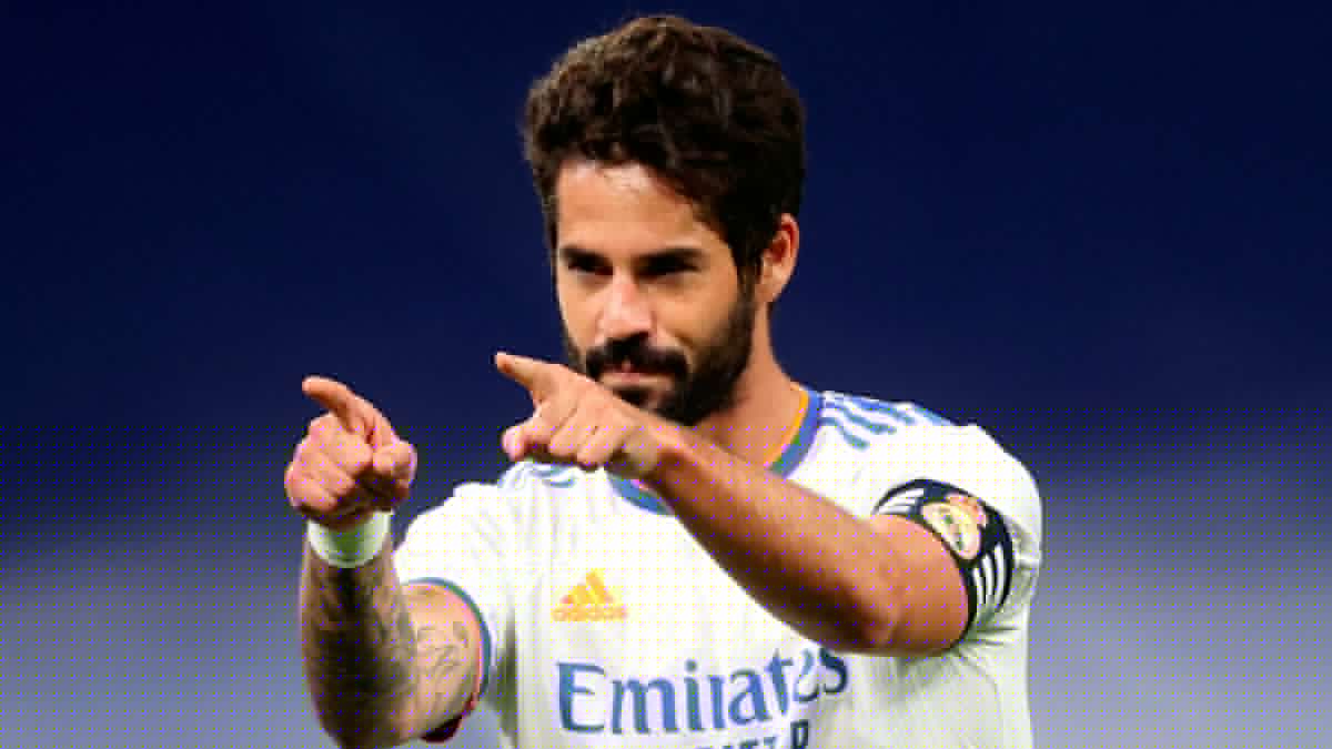 Según los informes, el centrocampista del Real Madrid Isco ha aceptado unirse a un rival directo en el verano.