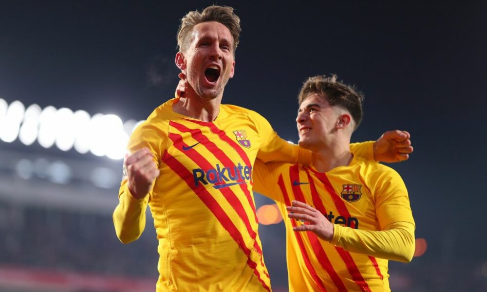 Luuk de Jong regresa al Levante ante la baja de Gerard Piqué