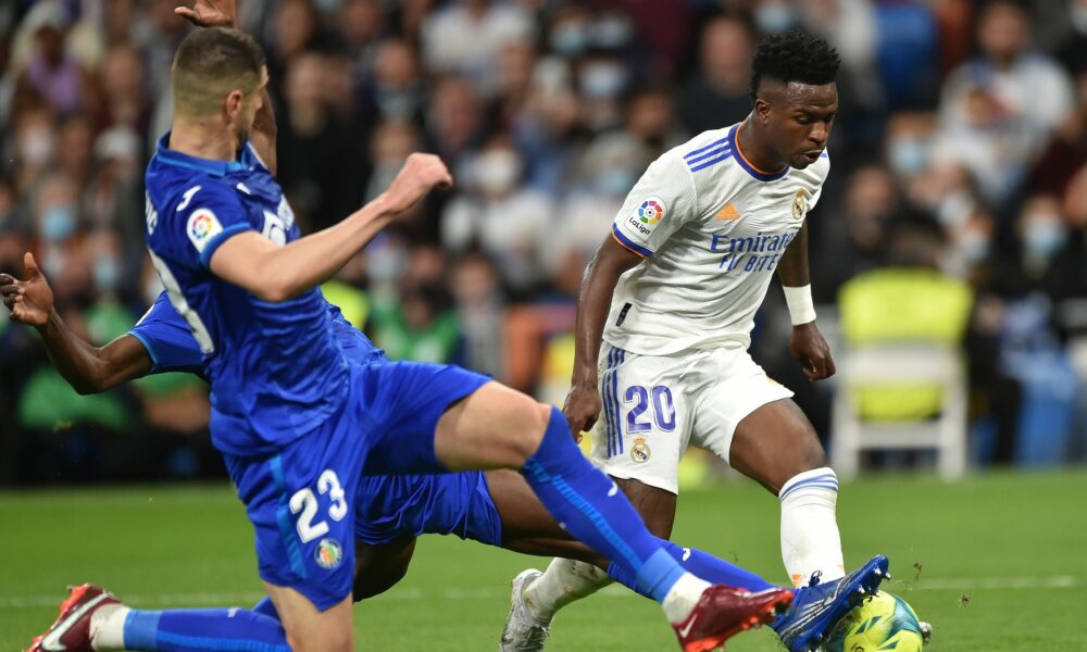(VER) Casemiro pone al Real Madrid por delante contra el Getafe con una escandalosa asistencia de Vini Jr.