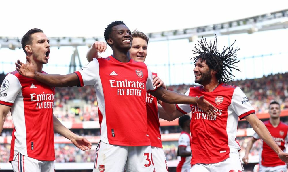 El Arsenal prepara la oferta de transferencia de Aaron Hickey cuando el contrato de Eddie Nketiah casi finaliza