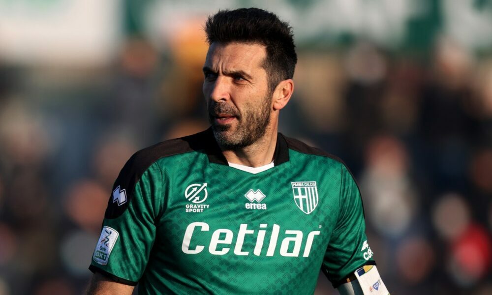 Lazio, Buffon aconseja: “Carnesecchi es el mejor”