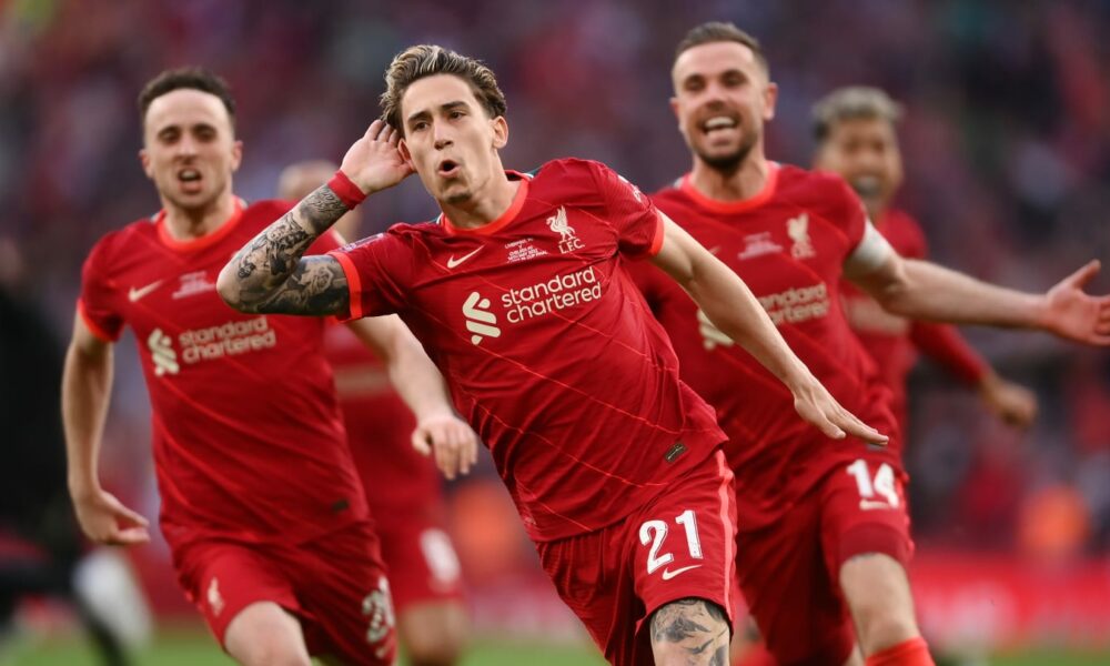 Calificaciones de jugadores mientras los Reds ganan la Copa FA en penales