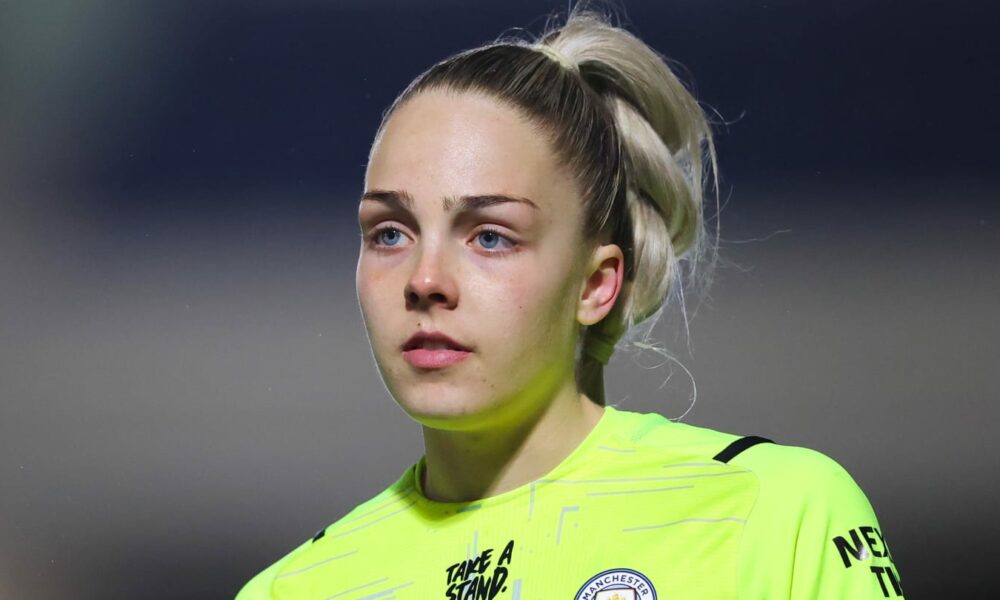 Ellie Roebuck sobre su lesión de cuatro semanas que duró cinco meses