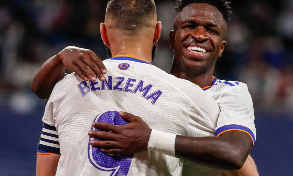 El Levante desciende mientras el Real Madrid avanza con facilidad con el fútbol galáctico