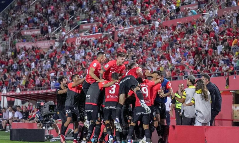 El Mallorca se hace con la victoria in extremis para salir de zona de descenso