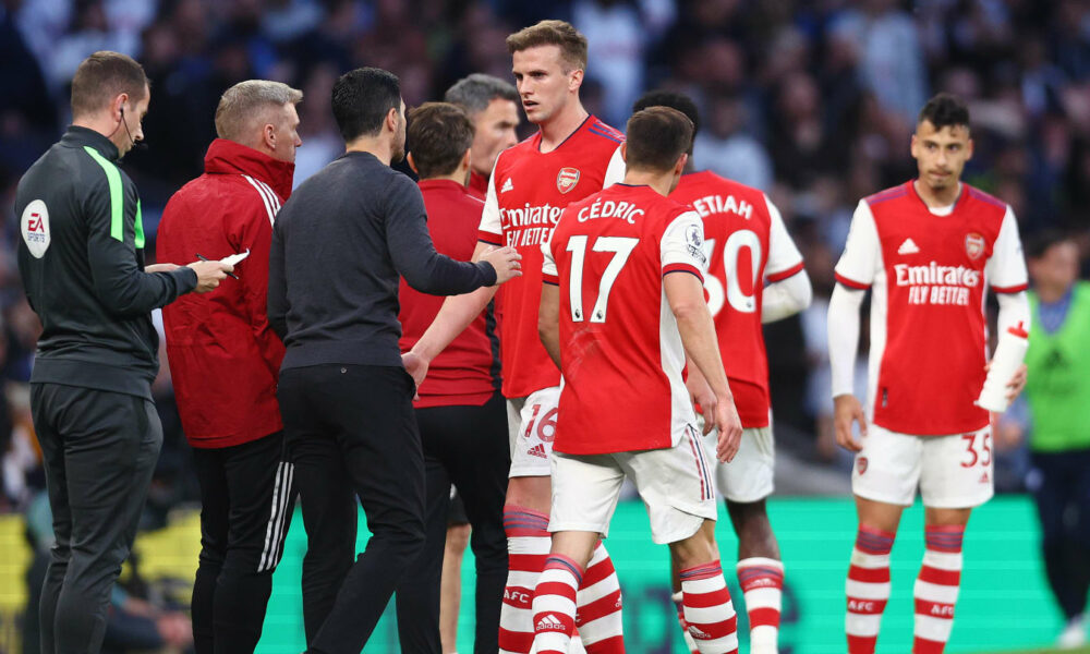 “Me suspenderían por pensamientos honestos sobre la tarjeta roja de Rob Holding”