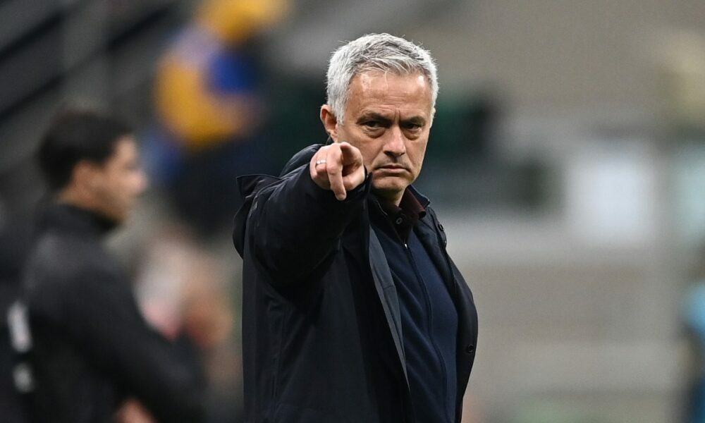 ¿Mourinho en el PSG? Inmediatamente niega los rumores.