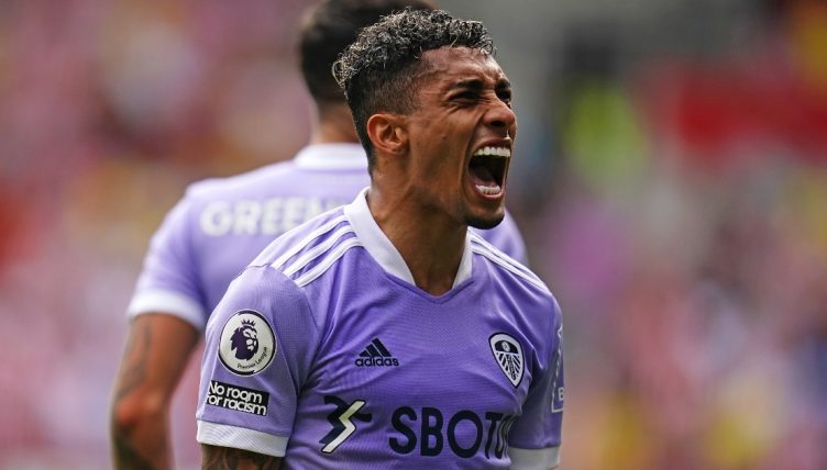 Leeds United fijó el precio de venta de Raphinha en medio del interés de Barcelona