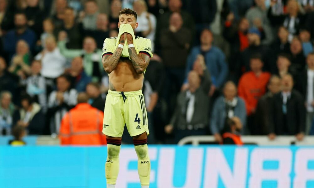 Twitter reacciona cuando el tímido Arsenal pierde la ventaja en la carrera de la Liga de Campeones