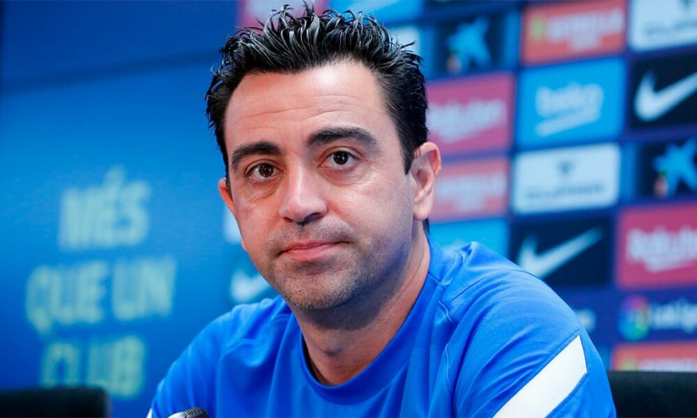 Xavi insiste en que el Barcelona tiene que lanzar un desafío por el título en 2022/23