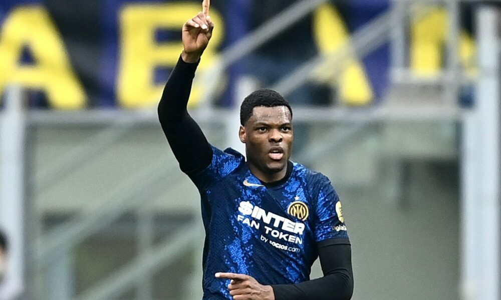 Inter, asalto inglés para Dumfries: también está el Chelsea