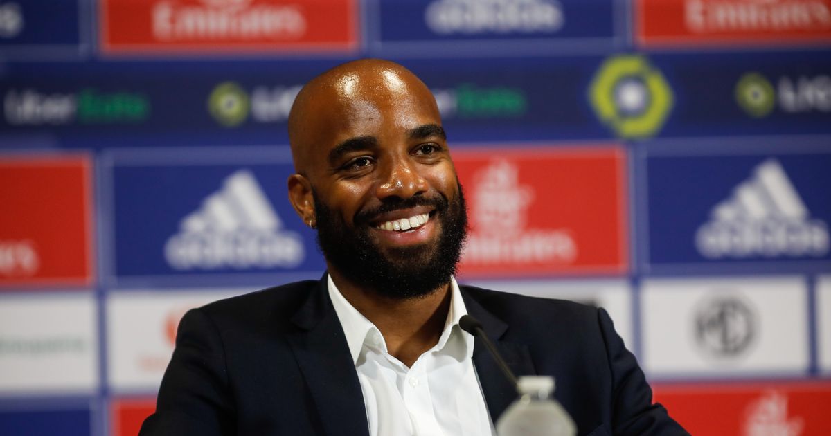 Alexandre Lacazette ha completado la etapa final de la salida del Arsenal en Instagram