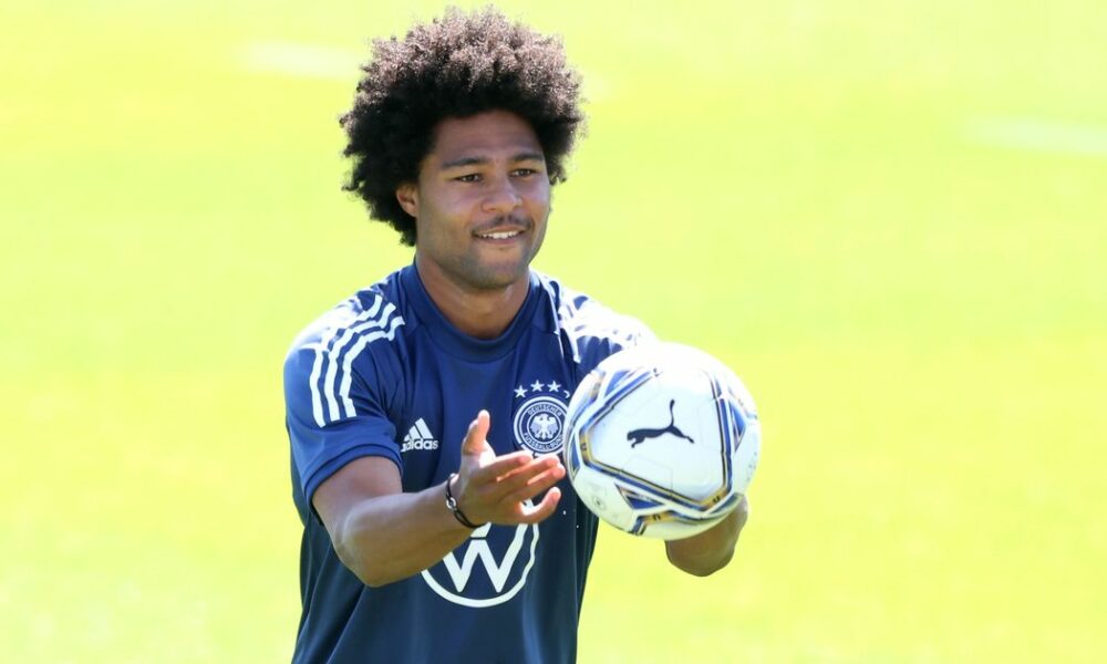 Noticias del Arsenal: Liverpool se une a la carrera de Serge Gnabry mientras la estrella de Man City justifica el plan de Mikel Arteta