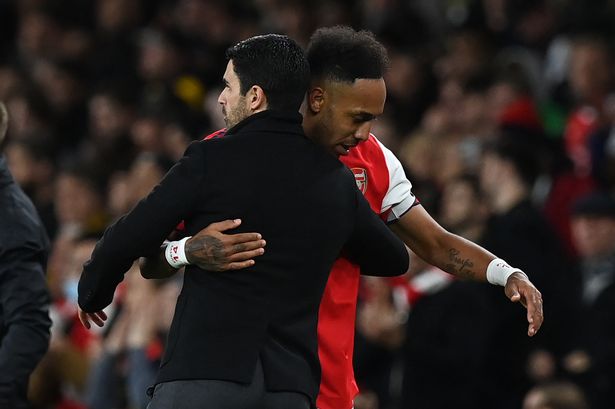 Drama de Aubameyang, Kroenke descubierto y contrato de Saka: 5 cosas perdidas del tráiler de Arsenal en Amazon