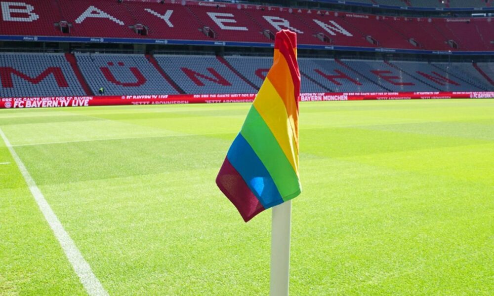 La UEFA afirma que los fanáticos con banderas del arcoíris serán bien recibidos en Qatar