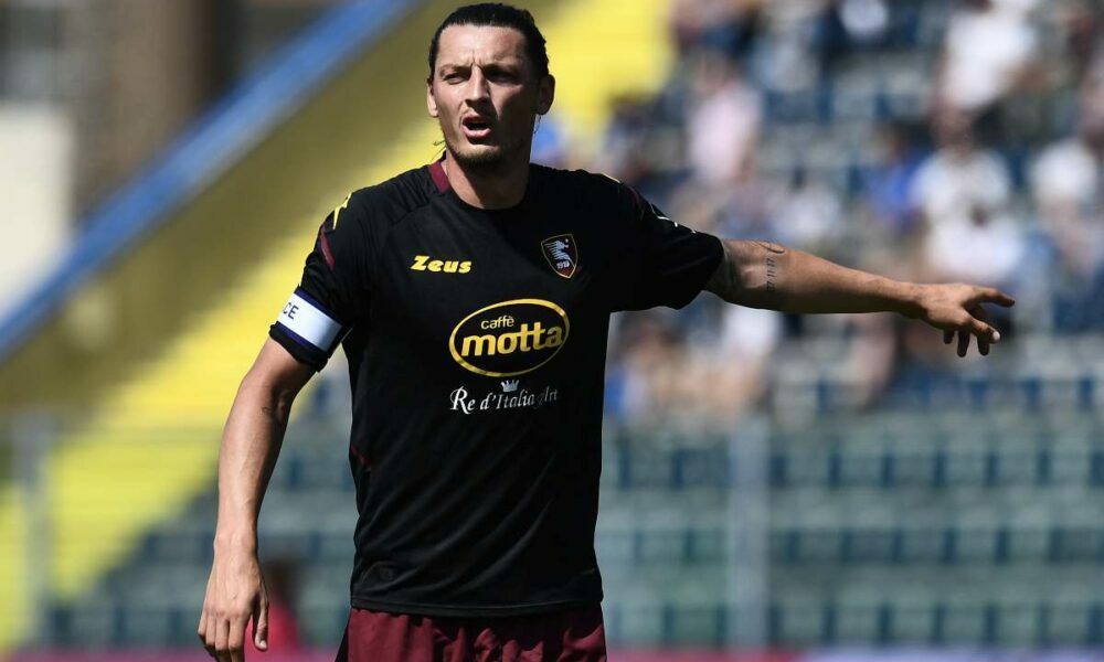 Salernitana, dos clubes de la Premier League sobre Djuric: lo último