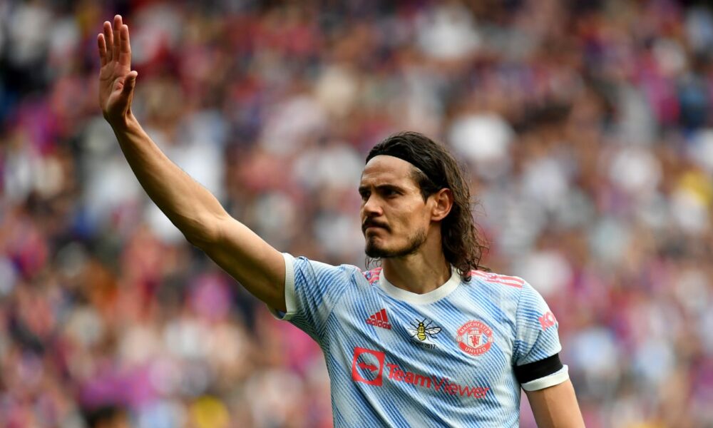 Tres clubes de LaLiga compiten por fichar al veterano goleador uruguayo Edinson Cavani