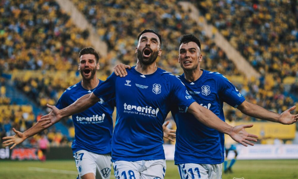 El Tenerife se hace con el último puesto del play off de Segunda División al ganar el derbi de Las Palmas
