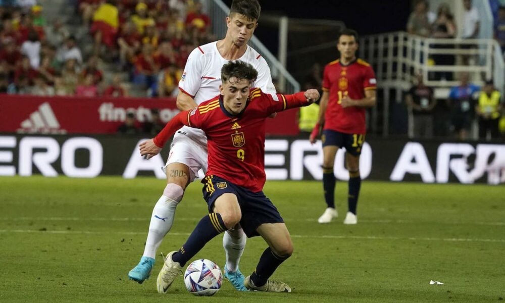 El Manchester City sigue de cerca las negociaciones del contrato de Gavi con el Barcelona