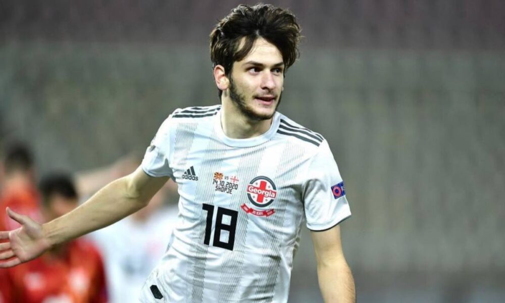 Kvaratskhelia enamora al Napoli: regate y fantasía para hacer volar a Georgia