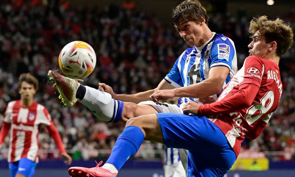 La Real Sociedad planea mantener los mismos cuatro centrales para la próxima temporada