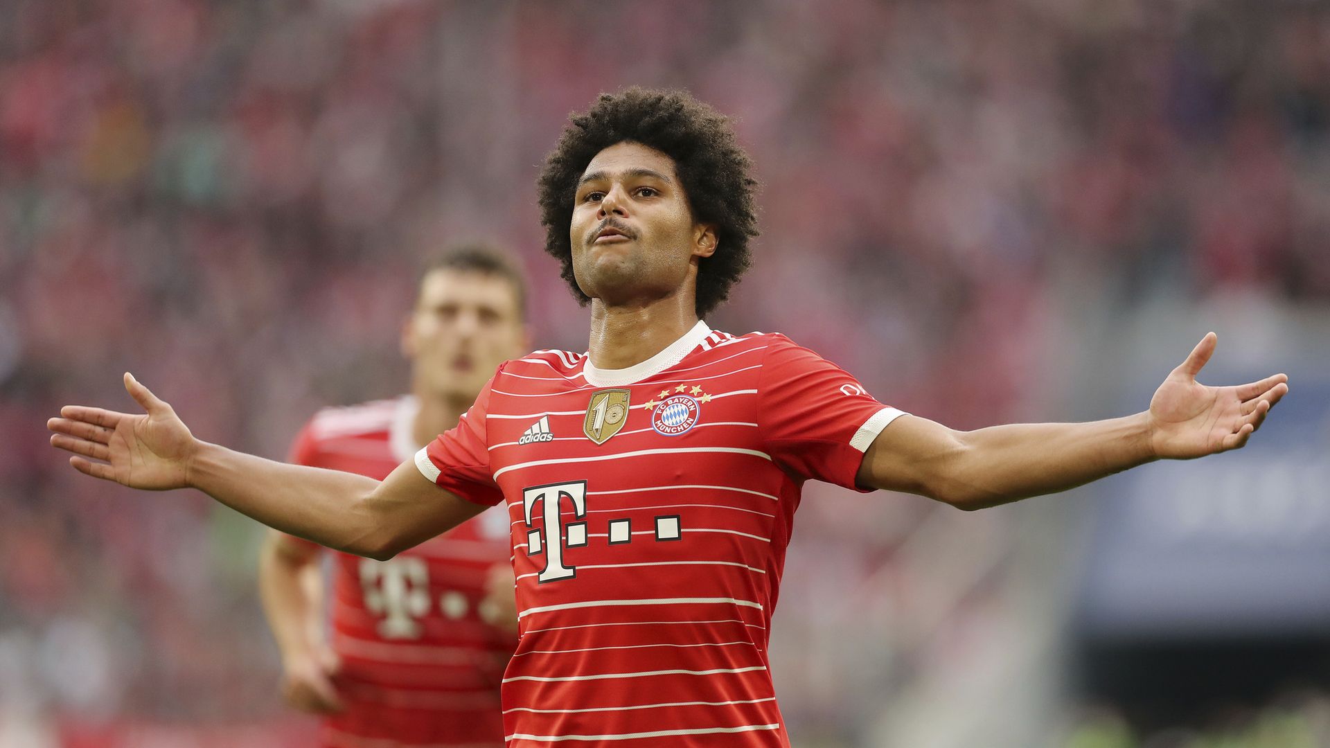 Serge Gnabry prefiere renovar su contrato con el Bayern de Múnich a fichar por el Real Madrid