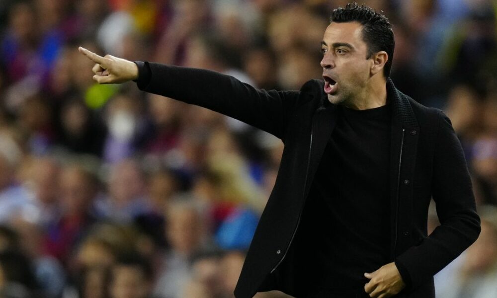 Xavi Hernández, frustrado y preocupado por la falta de fichajes del Barcelona en lo que va de verano