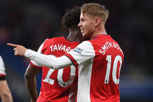 Emile Smith Rowe compara la transferencia de verano del Arsenal con el mediocampista del Manchester City Bernardo Silva