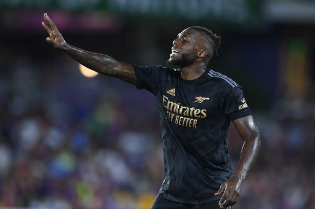 La estrella del Arsenal ‘en conversaciones’ para unirse a su rival de la Premier League en la salida de transferencia de préstamo en medio de un nuevo fichaje de £ 32 millones