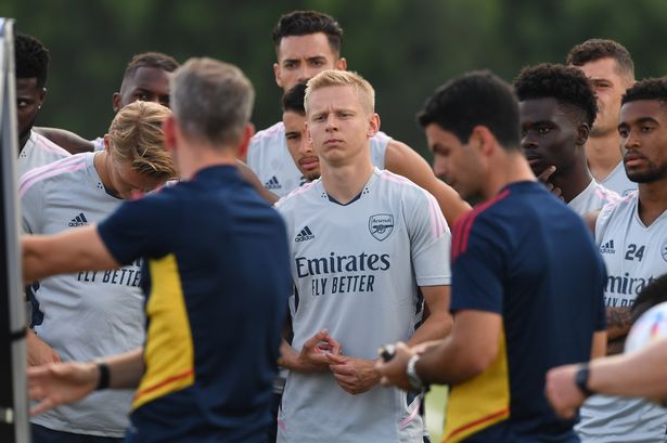 Oleksandr Zinchenko en línea para el debut del Arsenal contra Chelsea después de la admisión de Mikel Arteta