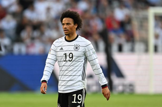 El Arsenal busca la transferencia potencial de Leroy Sane en medio de los vínculos de Cody Gakpo y Serge Gnabry
