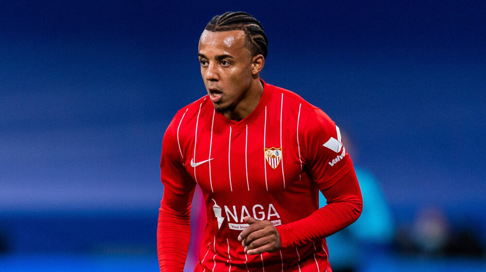 El Sevilla rechaza la primera oferta por Jules Kounde mientras Monchi busca cerrar un acuerdo esta semana