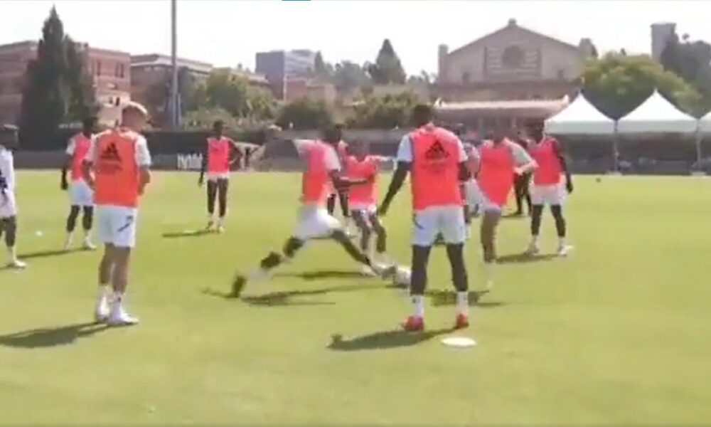 Ver: Antonio Rudiger derriba a Eden Hazard en el entrenamiento del Real Madrid