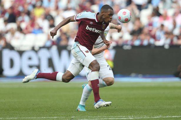 West Ham ‘recibe una oferta de transferencia de £ 15 millones’ por Issa Diop luego de la llegada de £ 30 millones de Nayef Aguerd