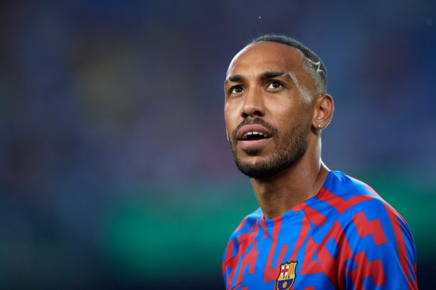 Chelsea ‘presenta una nueva oferta’ por Pierre-Emerick Aubameyang mientras Barcelona responde con confianza de Blues
