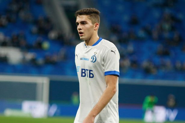 Todd Boehly hace una oferta por el mediocampista Wonderkid mientras Rafael Leao entrega el veredicto de transferencia del Chelsea