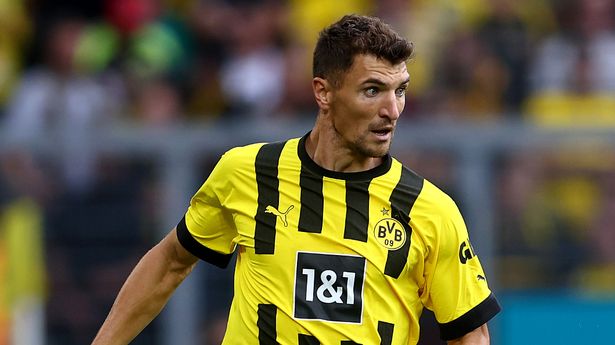 El Borussia Dortmund se queda con Thomas Meunier pese al interés del Barcelona y el Manchester United
