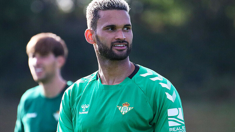 Los jugadores del Real Betis ajustarán sueldos para poder hacer las inscripciones definitivas