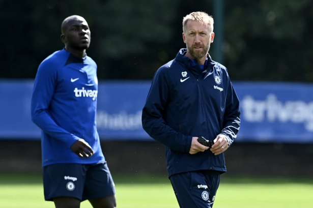 Graham Potter criticado por el uso de Raheem Sterling