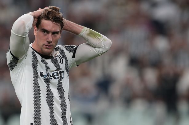 Dusan Vlahovic se enfrenta a un escenario incómodo de la Europa League después de la decisión de transferencia del Arsenal de £ 66,6 millones