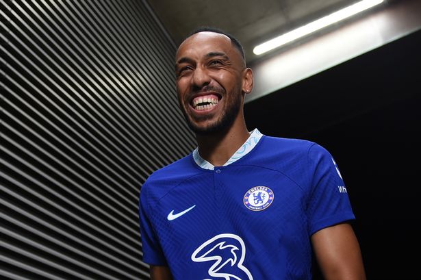 Pierre-Emerick Aubameyang envía un mensaje a Didier Drogba y Xavi tras la transferencia del Chelsea