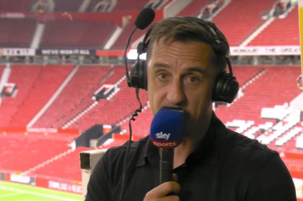 Gary Neville insinúa una posible solución VAR en medio de las controvertidas decisiones de Chelsea y Arsenal