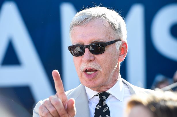 Stan Kroenke está de acuerdo con Todd Boehly