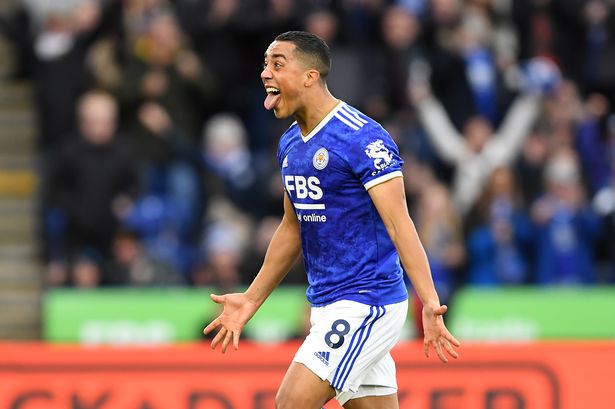 Youri Tielemans rompe el silencio de transferencia después de que los acuerdos de verano de Arsenal y Man United fracasan