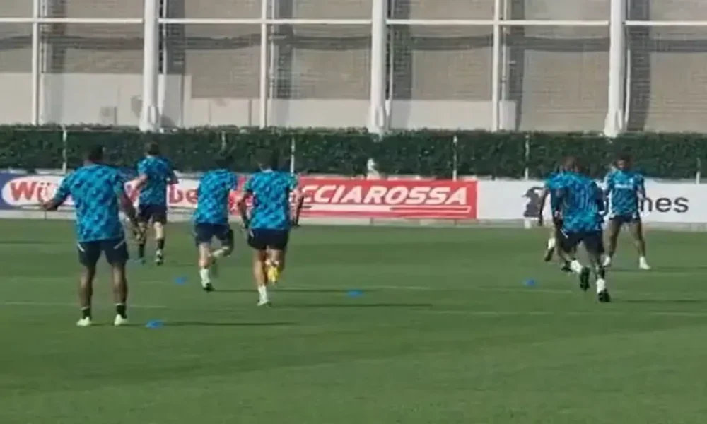 Juventus, doble entrenamiento de cara al Bologna