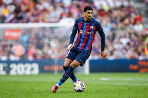 Uruguay presiona a Ronald Araujo por decisión de cirugía