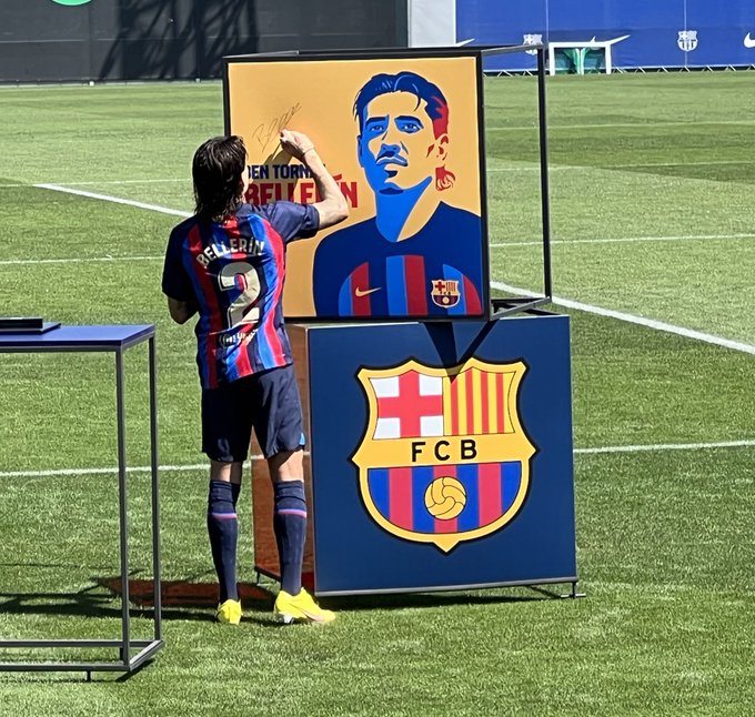 Héctor Bellerín agradecido por la oportunidad sorpresa de regresar a casa en Barcelona