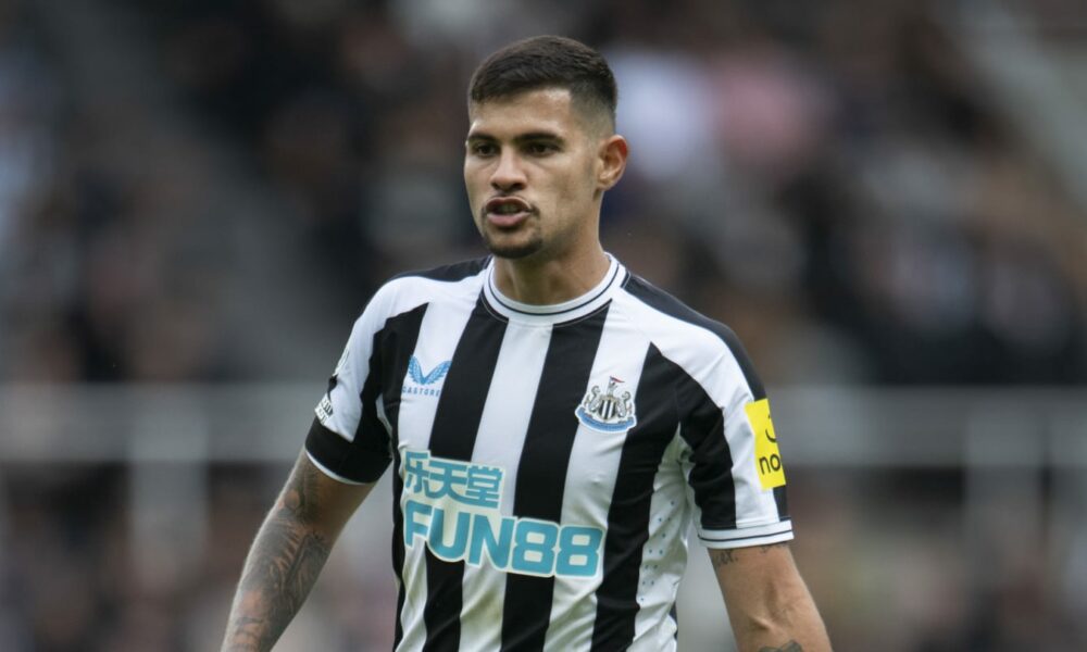 Bruno Guimarães regresa al Newcastle tras lesión en el muslo con Brasil